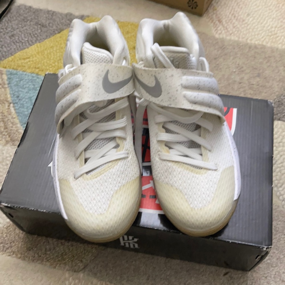 Nike Kyrie Irving 2